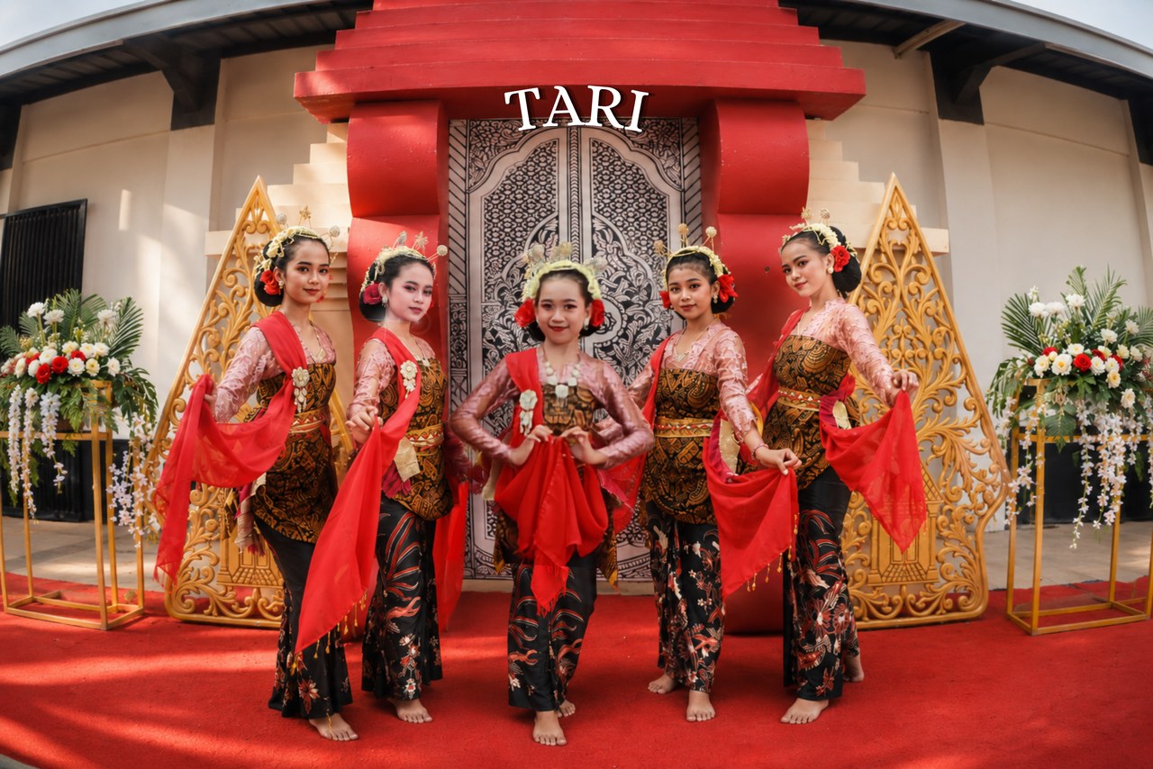 Latihan Koreografi Seni Tari Tradisi