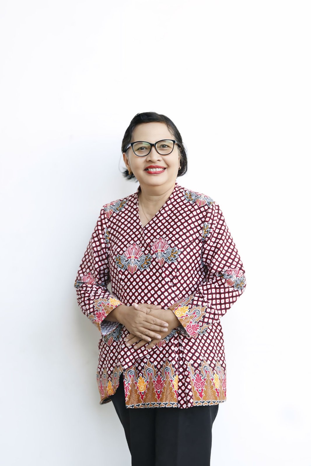 Dra. Fransisca Linda Utari, S.Pd.