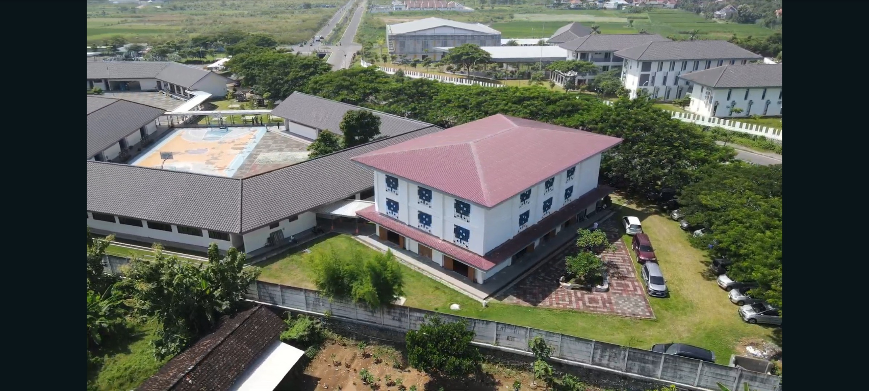 Gedung Graha Pertemuan & Pentas Seni