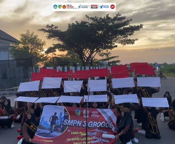 Cheering Penuh Semangat di Kediri Half Marathon 2026